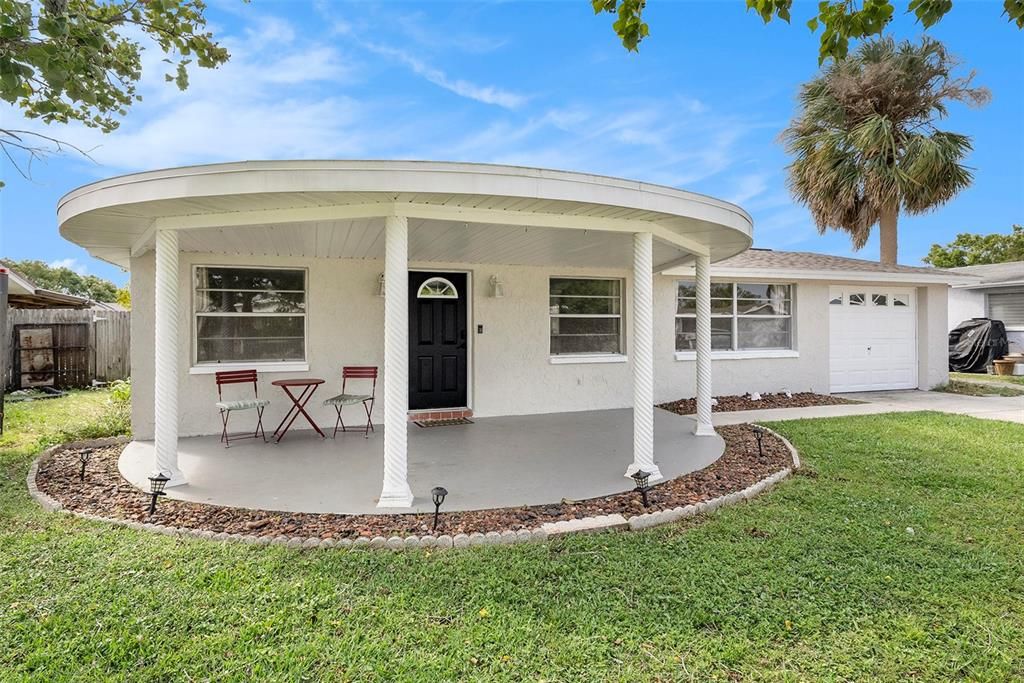 For Sale: $230,000 (2 beds, 2 baths, 1368 Square Feet)
