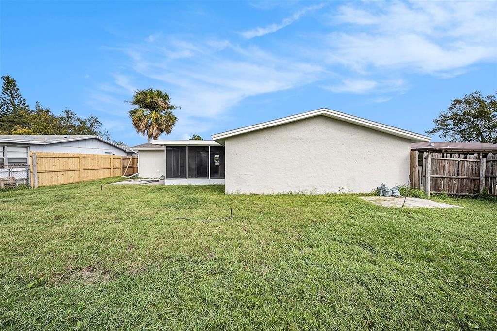 For Sale: $230,000 (2 beds, 2 baths, 1368 Square Feet)