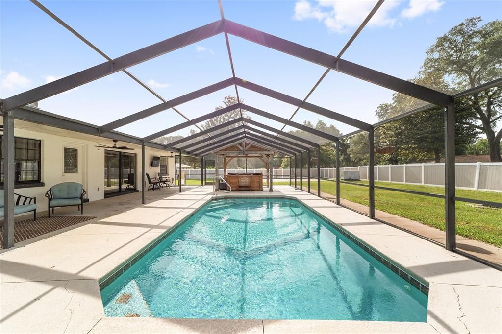 For Sale: $439,999 (3 beds, 2 baths, 1728 Square Feet)