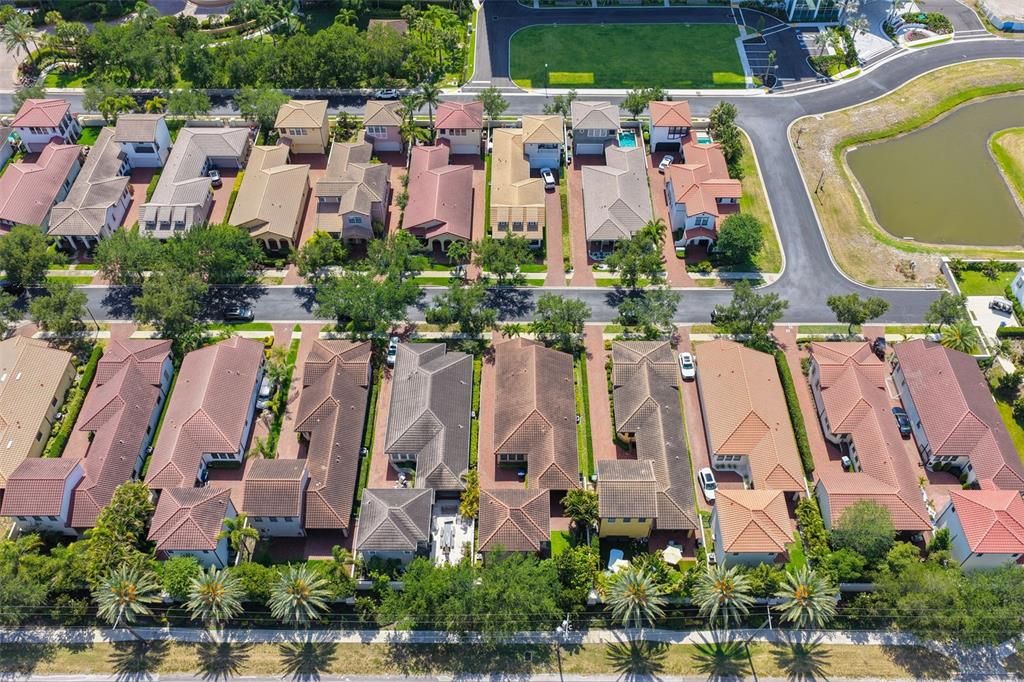En Venta: $1,250,000 (4 camas, 3 baños, 2665 Pies cuadrados)