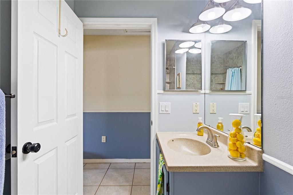 For Sale: $425,000 (3 beds, 2 baths, 1419 Square Feet)