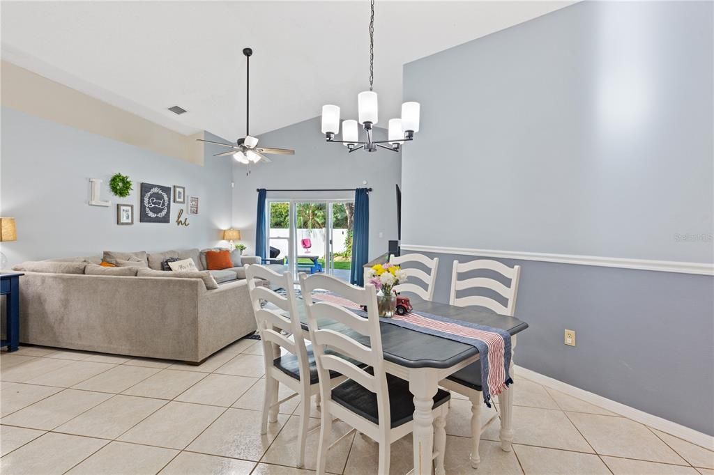 For Sale: $425,000 (3 beds, 2 baths, 1419 Square Feet)