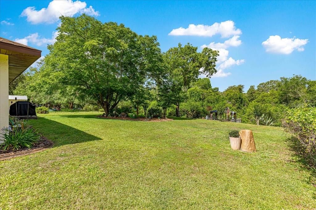 For Sale: $368,800 (3 beds, 2 baths, 1917 Square Feet)