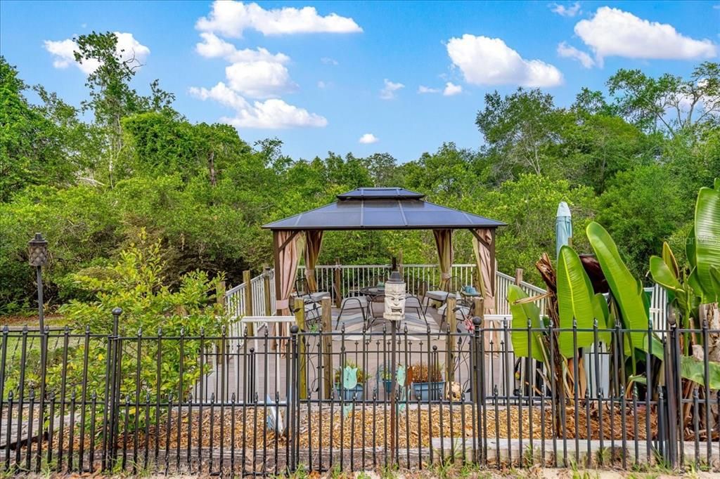 For Sale: $368,800 (3 beds, 2 baths, 1917 Square Feet)