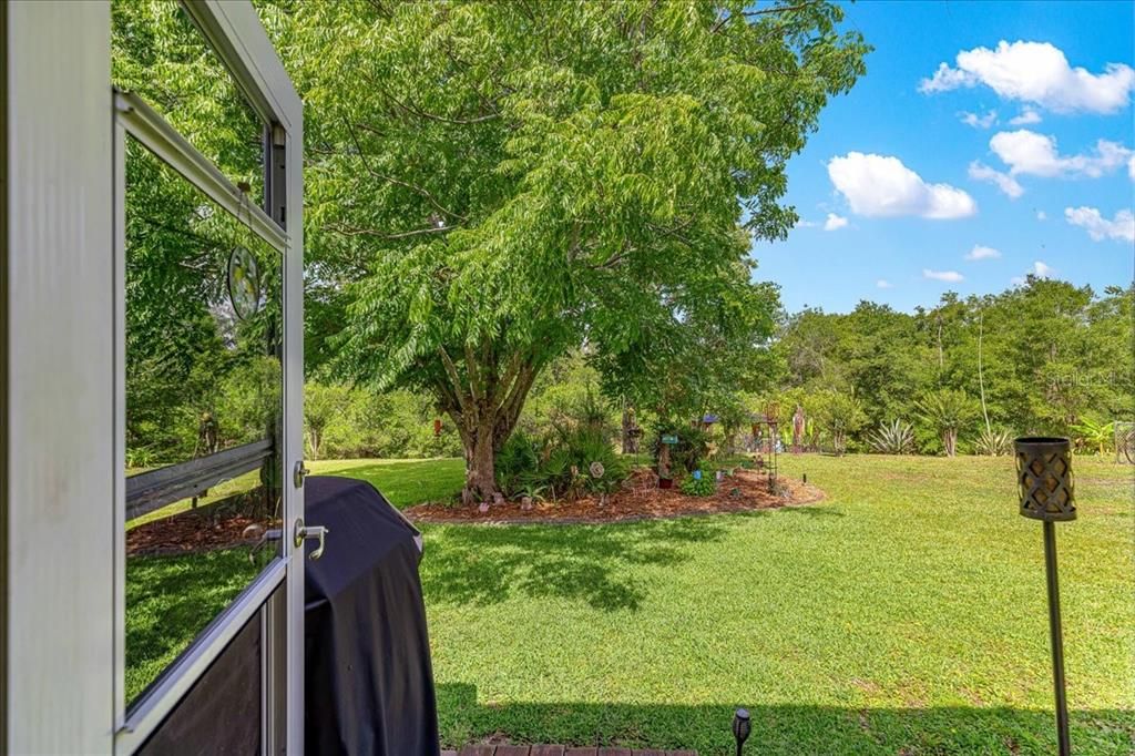 For Sale: $368,800 (3 beds, 2 baths, 1917 Square Feet)
