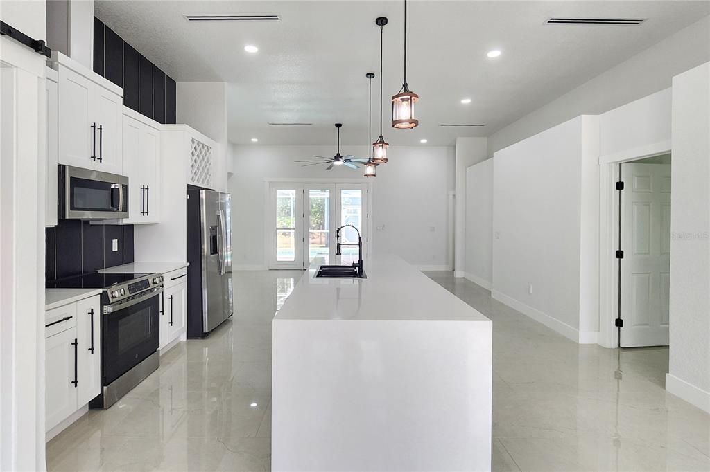 For Sale: $460,000 (4 beds, 2 baths, 2096 Square Feet)