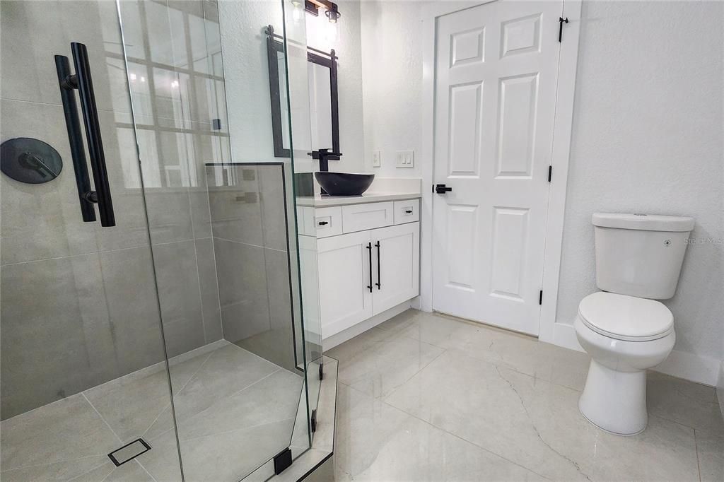 For Sale: $460,000 (4 beds, 2 baths, 2096 Square Feet)