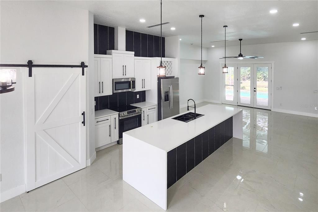 For Sale: $460,000 (4 beds, 2 baths, 2096 Square Feet)