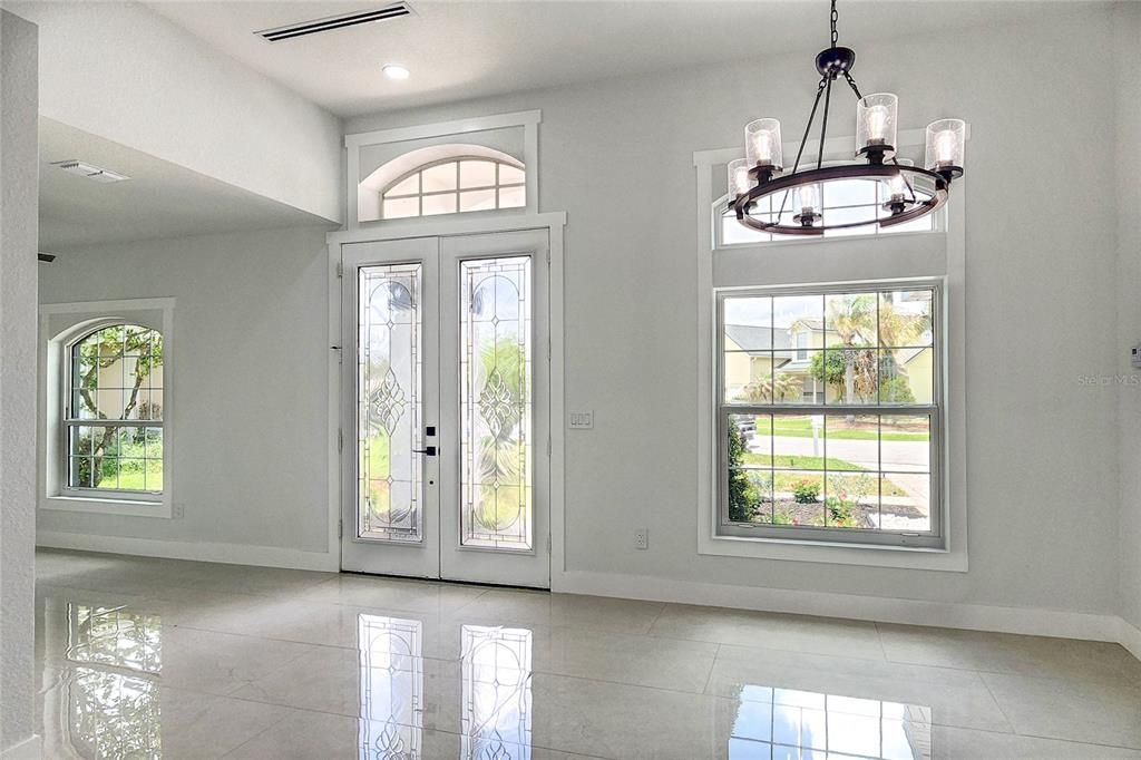 For Sale: $460,000 (4 beds, 2 baths, 2096 Square Feet)