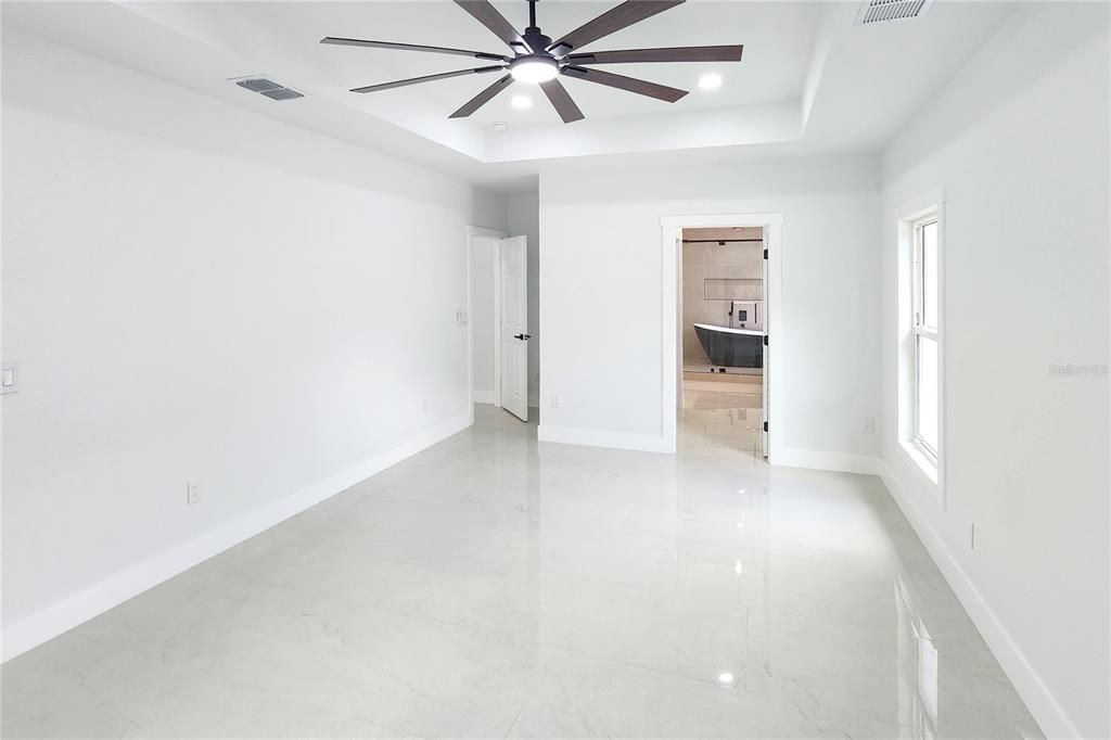 For Sale: $460,000 (4 beds, 2 baths, 2096 Square Feet)