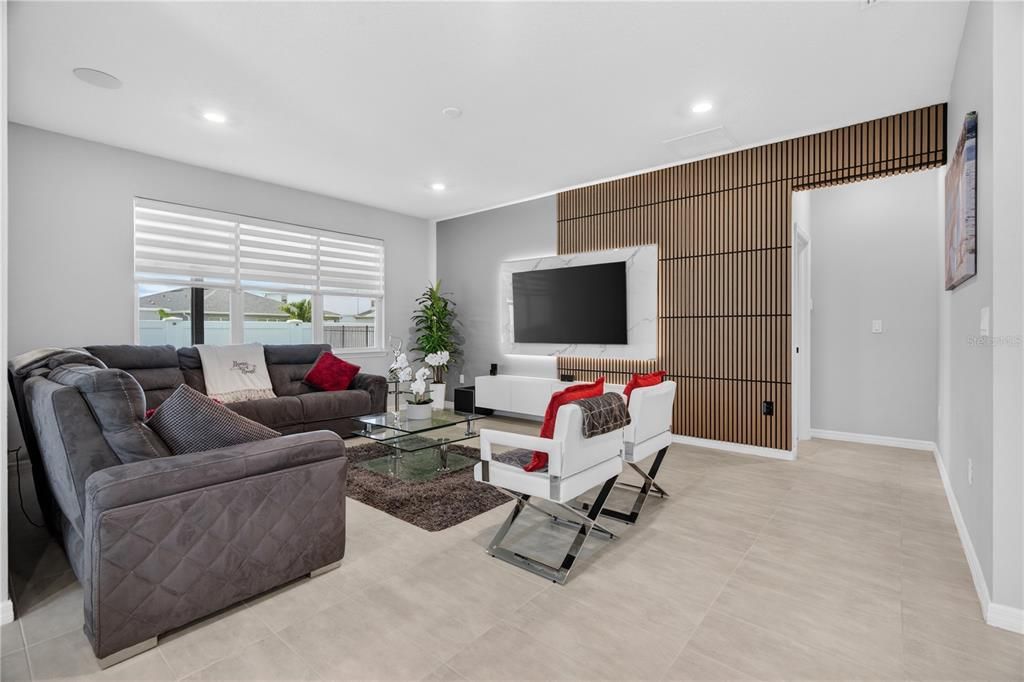 For Sale: $699,998 (4 beds, 2 baths, 1850 Square Feet)