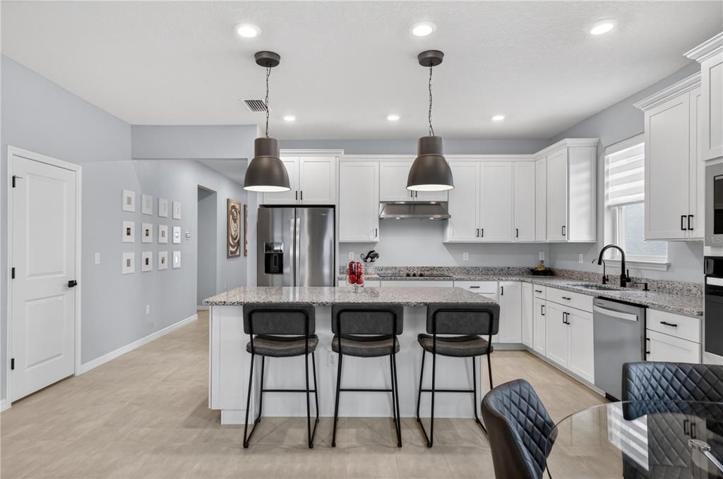For Sale: $699,998 (4 beds, 2 baths, 1850 Square Feet)