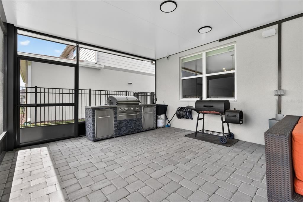 For Sale: $699,998 (4 beds, 2 baths, 1850 Square Feet)