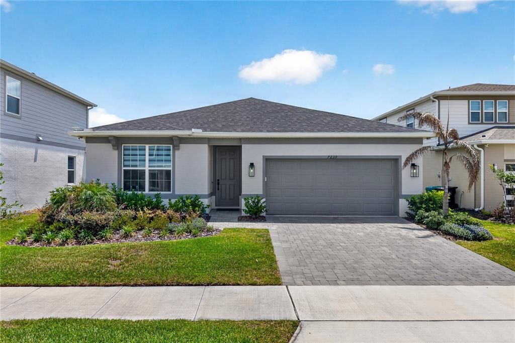 For Sale: $699,998 (4 beds, 2 baths, 1850 Square Feet)