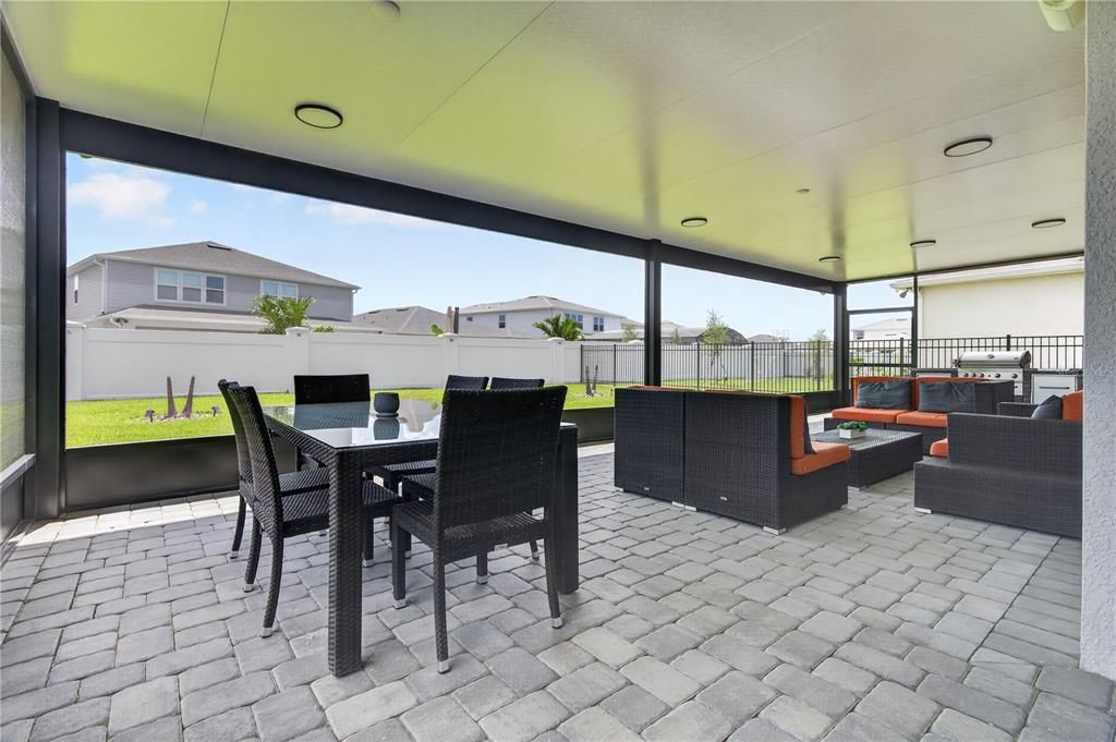 For Sale: $699,998 (4 beds, 2 baths, 1850 Square Feet)