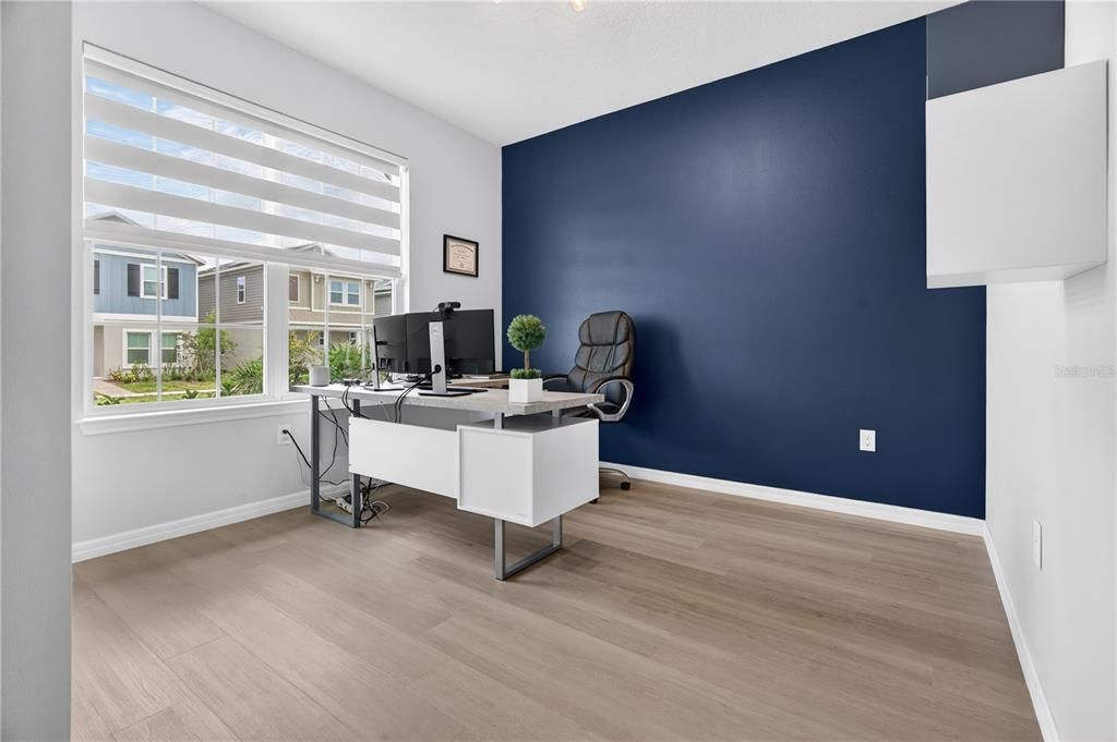 For Sale: $699,998 (4 beds, 2 baths, 1850 Square Feet)