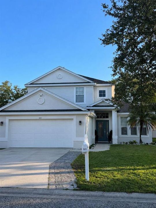 For Rent: $3,500 (5 beds, 2 baths, 2516 Square Feet)