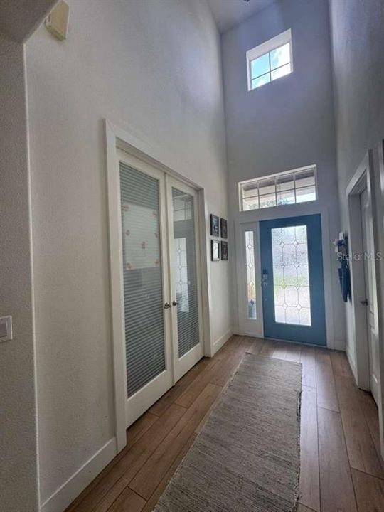 For Rent: $3,500 (5 beds, 2 baths, 2516 Square Feet)