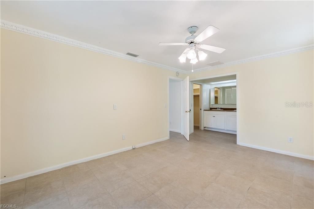 For Sale: $375,000 (3 beds, 2 baths, 1715 Square Feet)