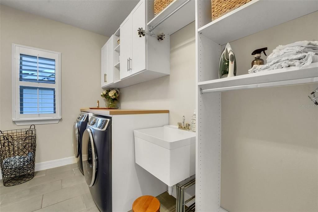 For Sale: $985,000 (4 beds, 3 baths, 3567 Square Feet)