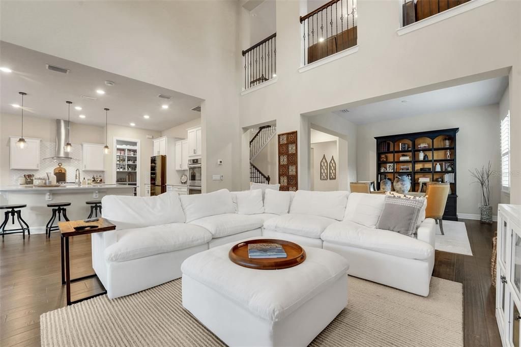 For Sale: $985,000 (4 beds, 3 baths, 3567 Square Feet)