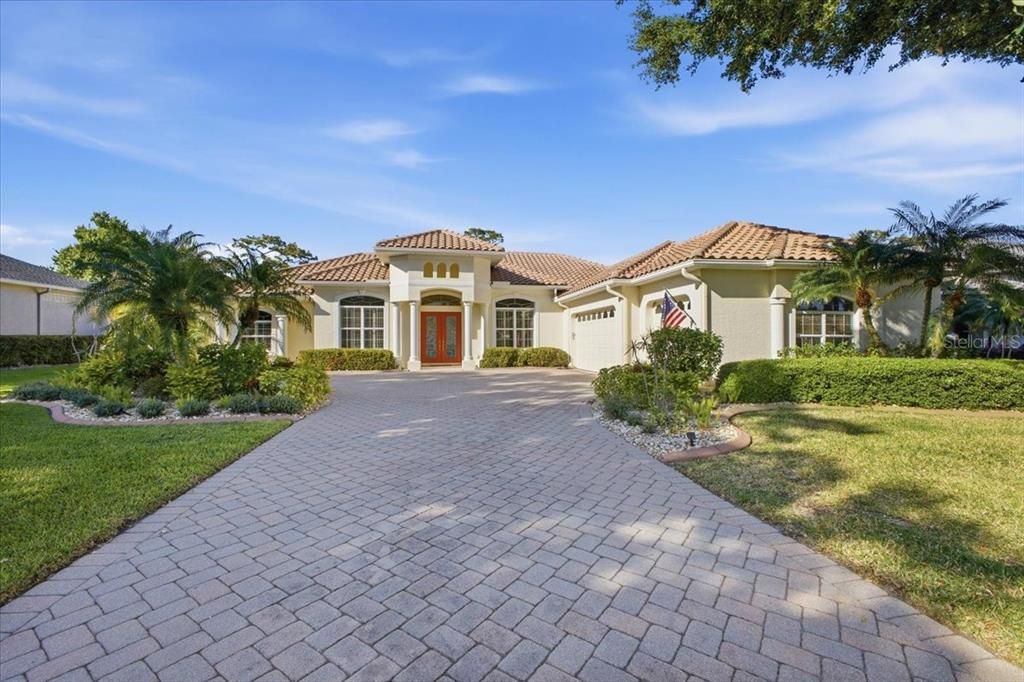 For Sale: $1,150,000 (4 beds, 3 baths, 3484 Square Feet)