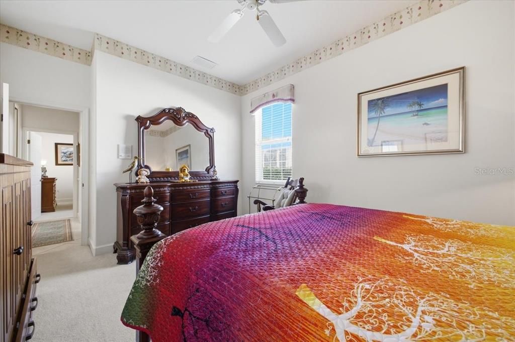 For Sale: $1,150,000 (4 beds, 3 baths, 3484 Square Feet)