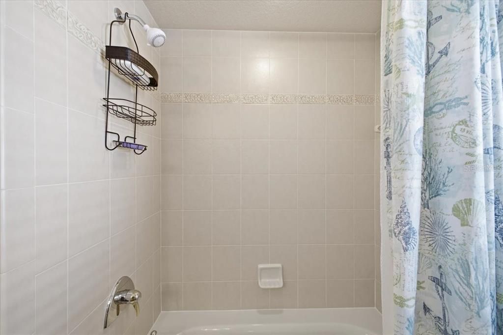For Sale: $1,150,000 (4 beds, 3 baths, 3484 Square Feet)