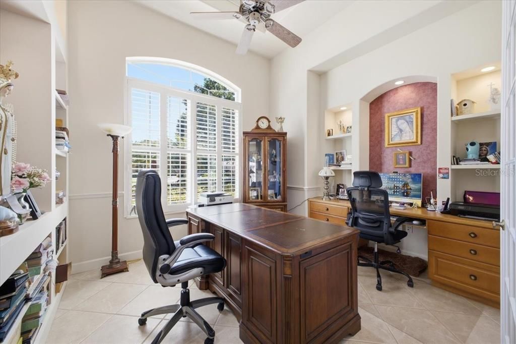 For Sale: $1,150,000 (4 beds, 3 baths, 3484 Square Feet)