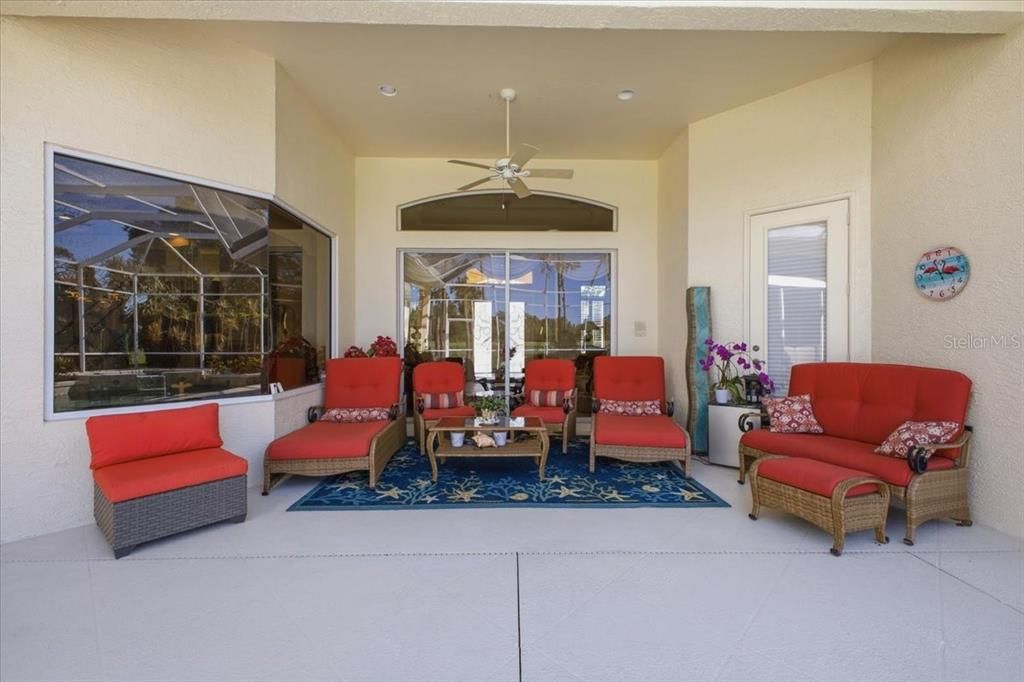 For Sale: $1,150,000 (4 beds, 3 baths, 3484 Square Feet)