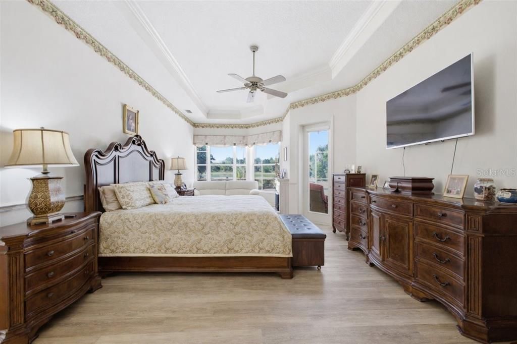 For Sale: $1,150,000 (4 beds, 3 baths, 3484 Square Feet)