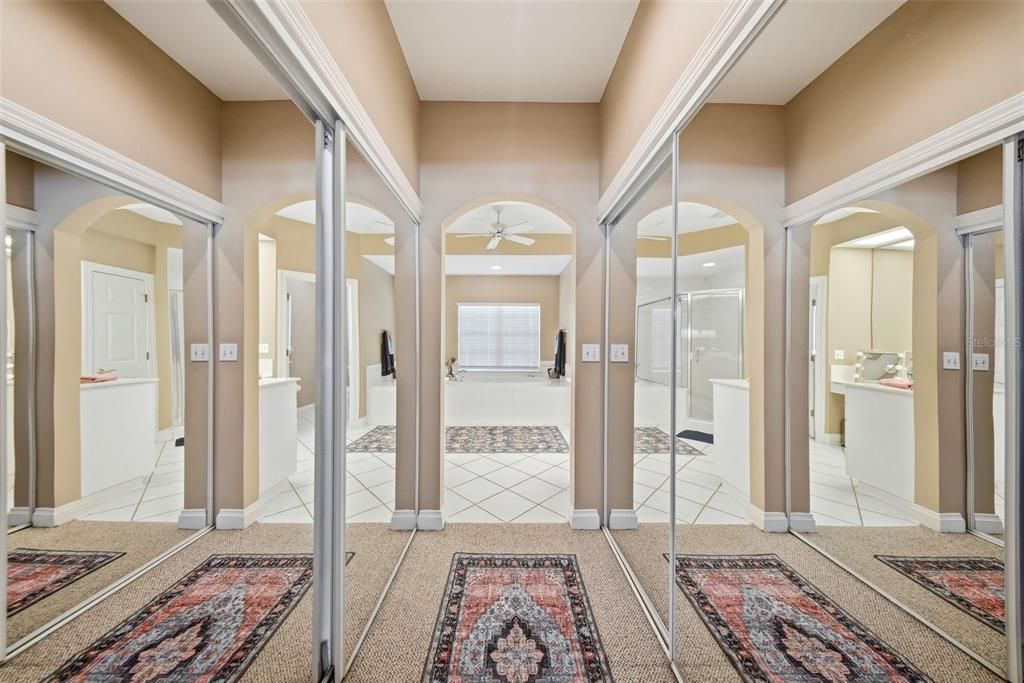 Activo con contrato: $545,000 (4 camas, 3 baños, 2748 Pies cuadrados)