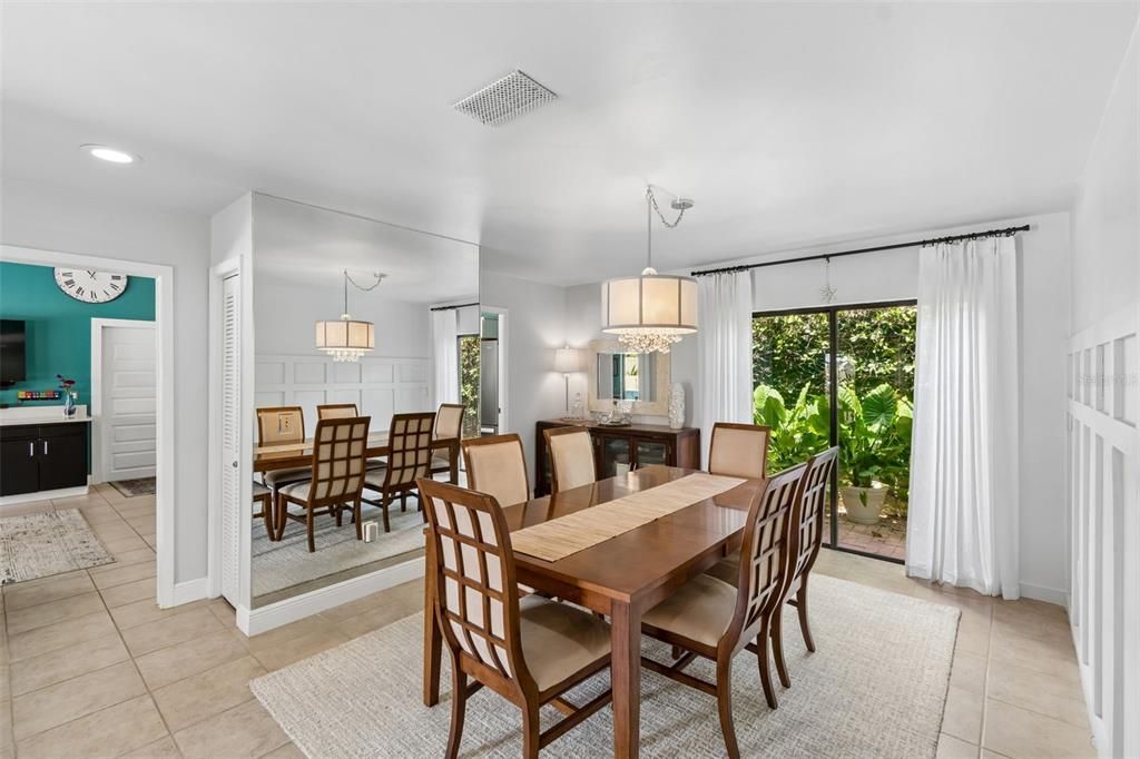 For Sale: $715,000 (3 beds, 2 baths, 2038 Square Feet)