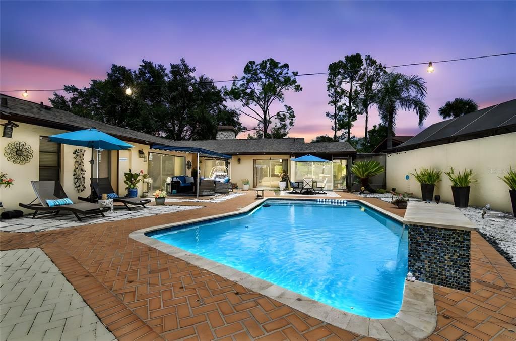 For Sale: $715,000 (3 beds, 2 baths, 2038 Square Feet)