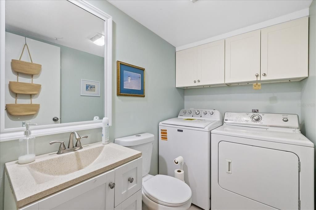 For Sale: $267,000 (2 beds, 2 baths, 1344 Square Feet)