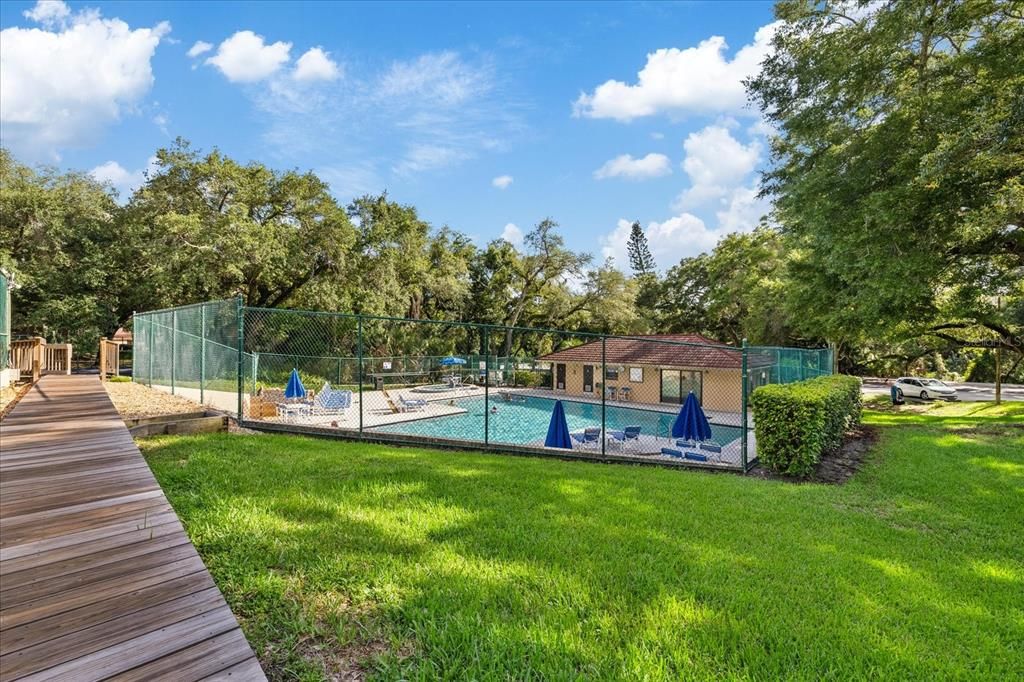 For Sale: $267,000 (2 beds, 2 baths, 1344 Square Feet)
