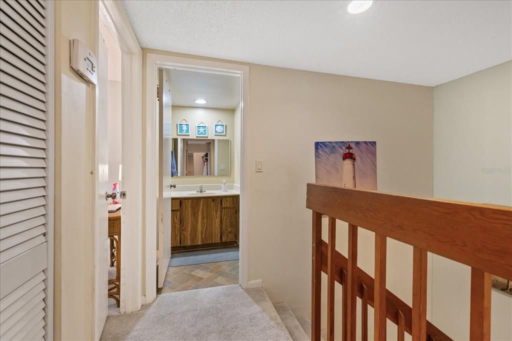 For Sale: $267,000 (2 beds, 2 baths, 1344 Square Feet)