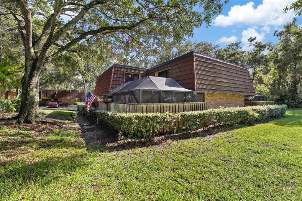 For Sale: $267,000 (2 beds, 2 baths, 1344 Square Feet)