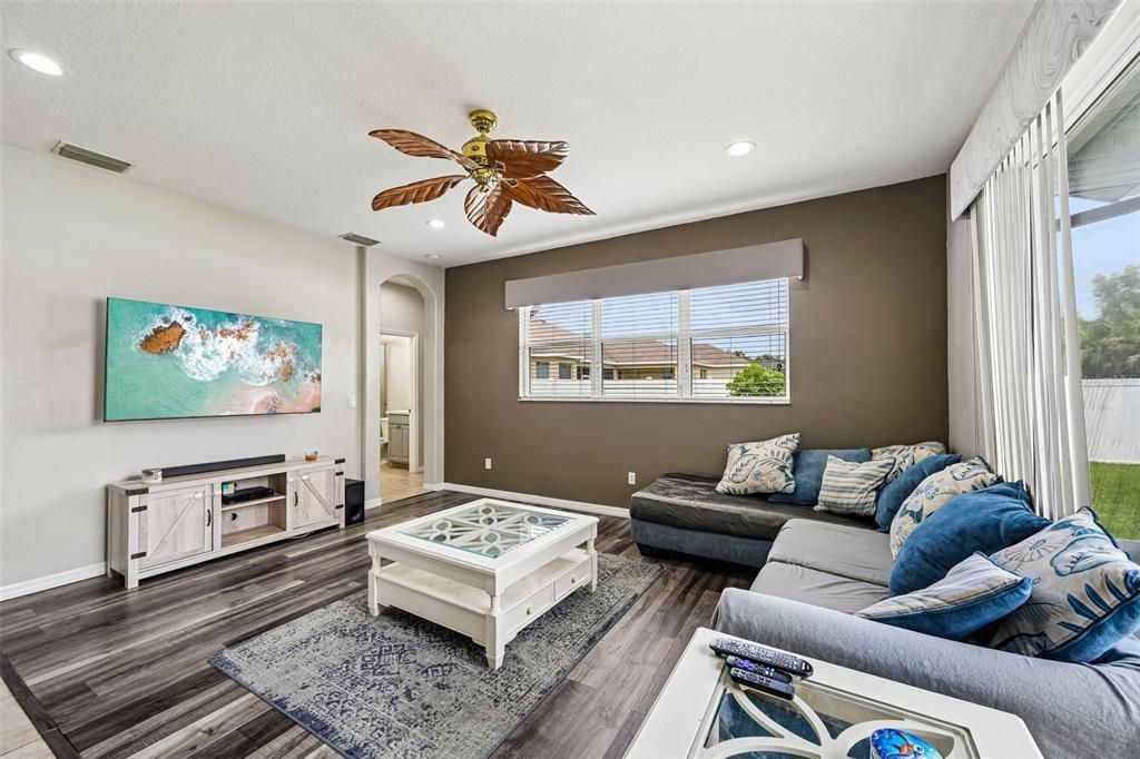 For Sale: $439,000 (4 beds, 3 baths, 2206 Square Feet)