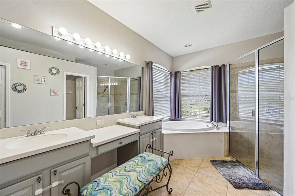 For Sale: $439,000 (4 beds, 3 baths, 2206 Square Feet)