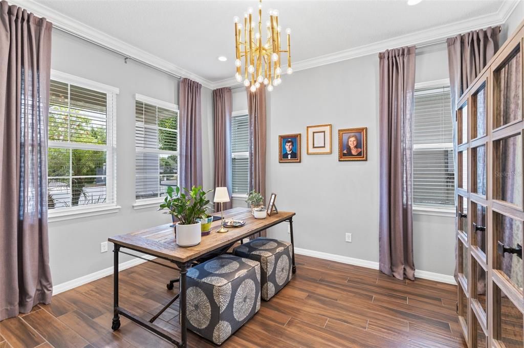 For Sale: $1,149,900 (5 beds, 4 baths, 3652 Square Feet)