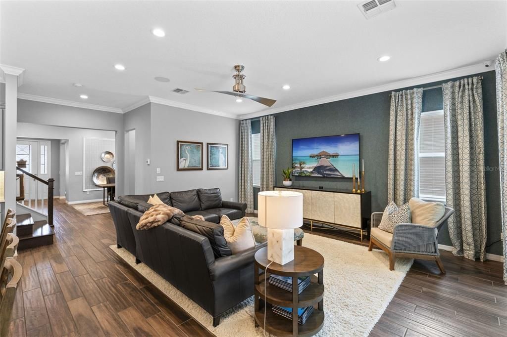 For Sale: $1,149,900 (5 beds, 4 baths, 3652 Square Feet)