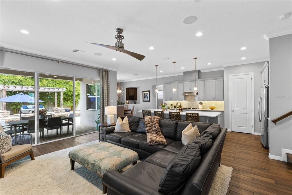 For Sale: $1,149,900 (5 beds, 4 baths, 3652 Square Feet)