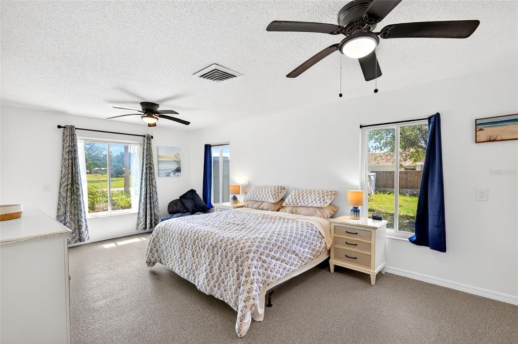 For Sale: $345,000 (4 beds, 3 baths, 2348 Square Feet)