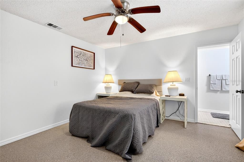 For Sale: $345,000 (4 beds, 3 baths, 2348 Square Feet)