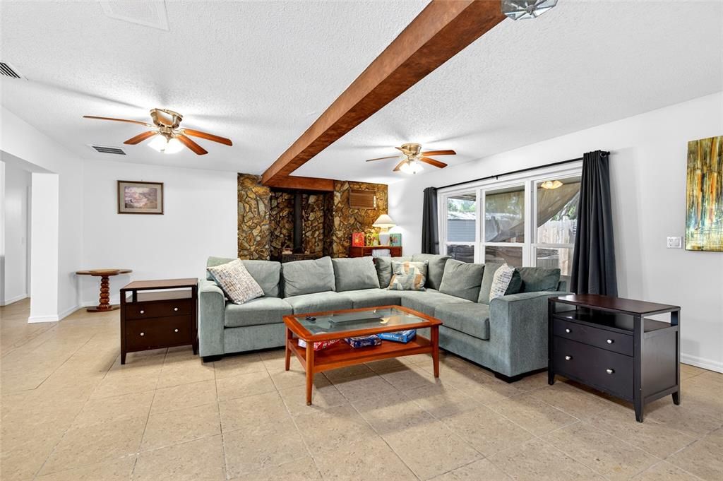 For Sale: $345,000 (4 beds, 3 baths, 2348 Square Feet)