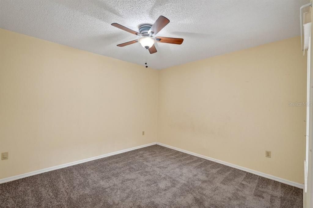 For Sale: $269,000 (3 beds, 2 baths, 1260 Square Feet)