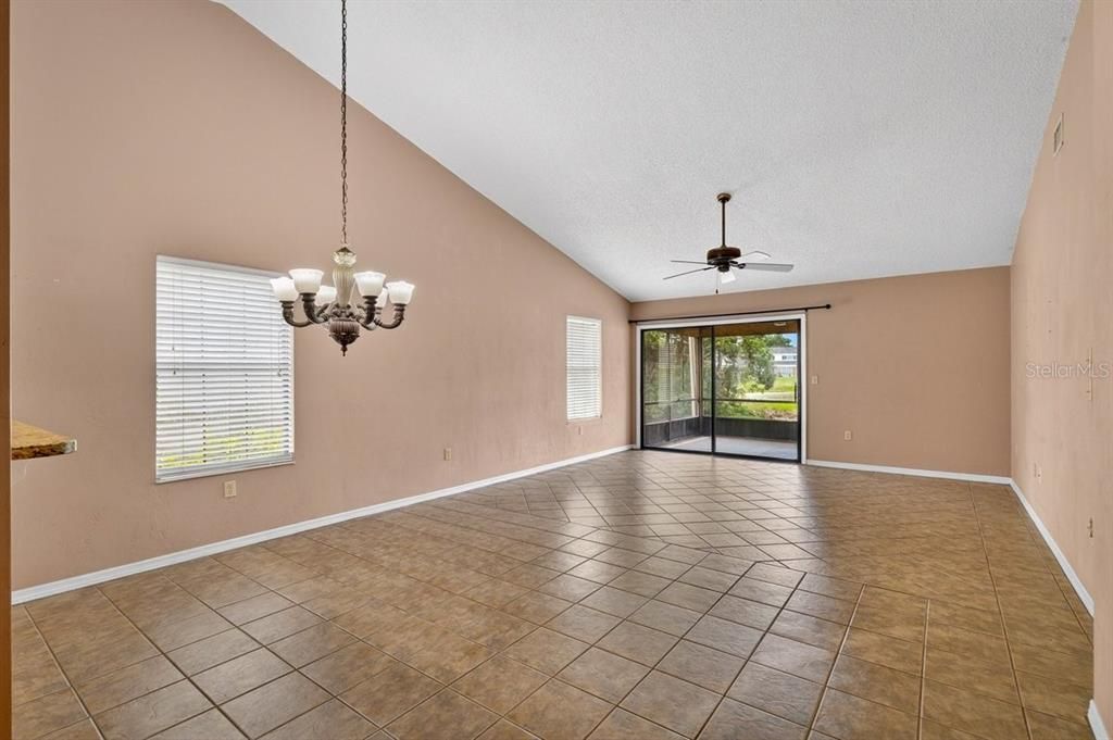 For Sale: $269,000 (3 beds, 2 baths, 1260 Square Feet)