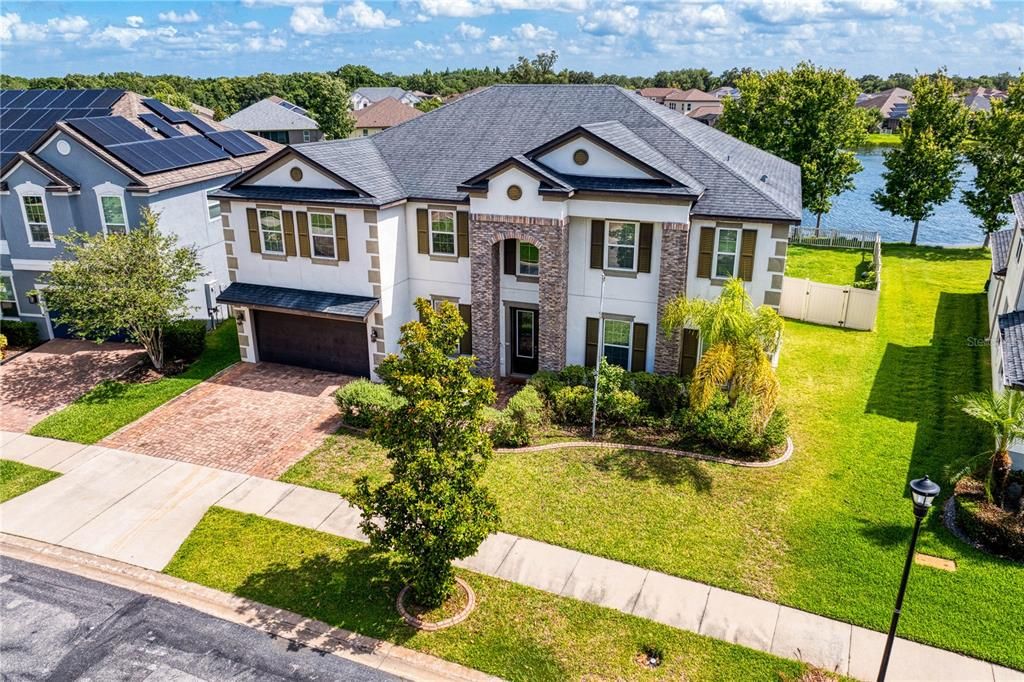 For Sale: $899,000 (5 beds, 4 baths, 4750 Square Feet)