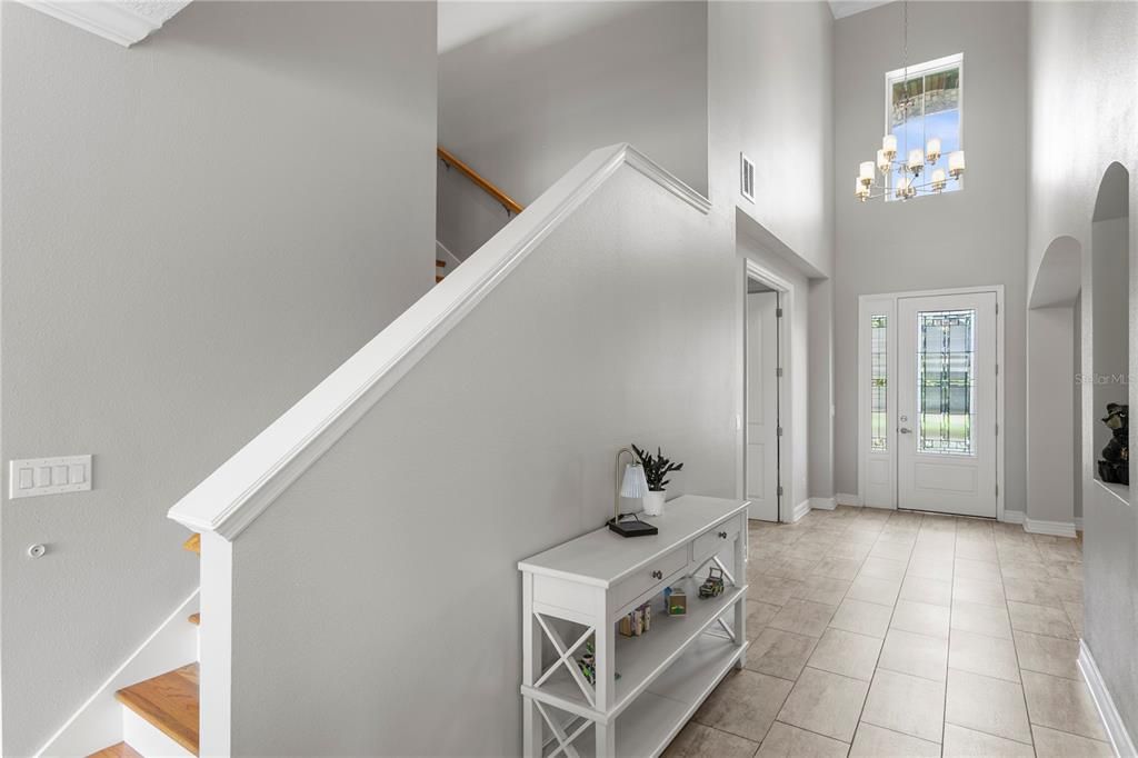 For Sale: $899,000 (5 beds, 4 baths, 4750 Square Feet)